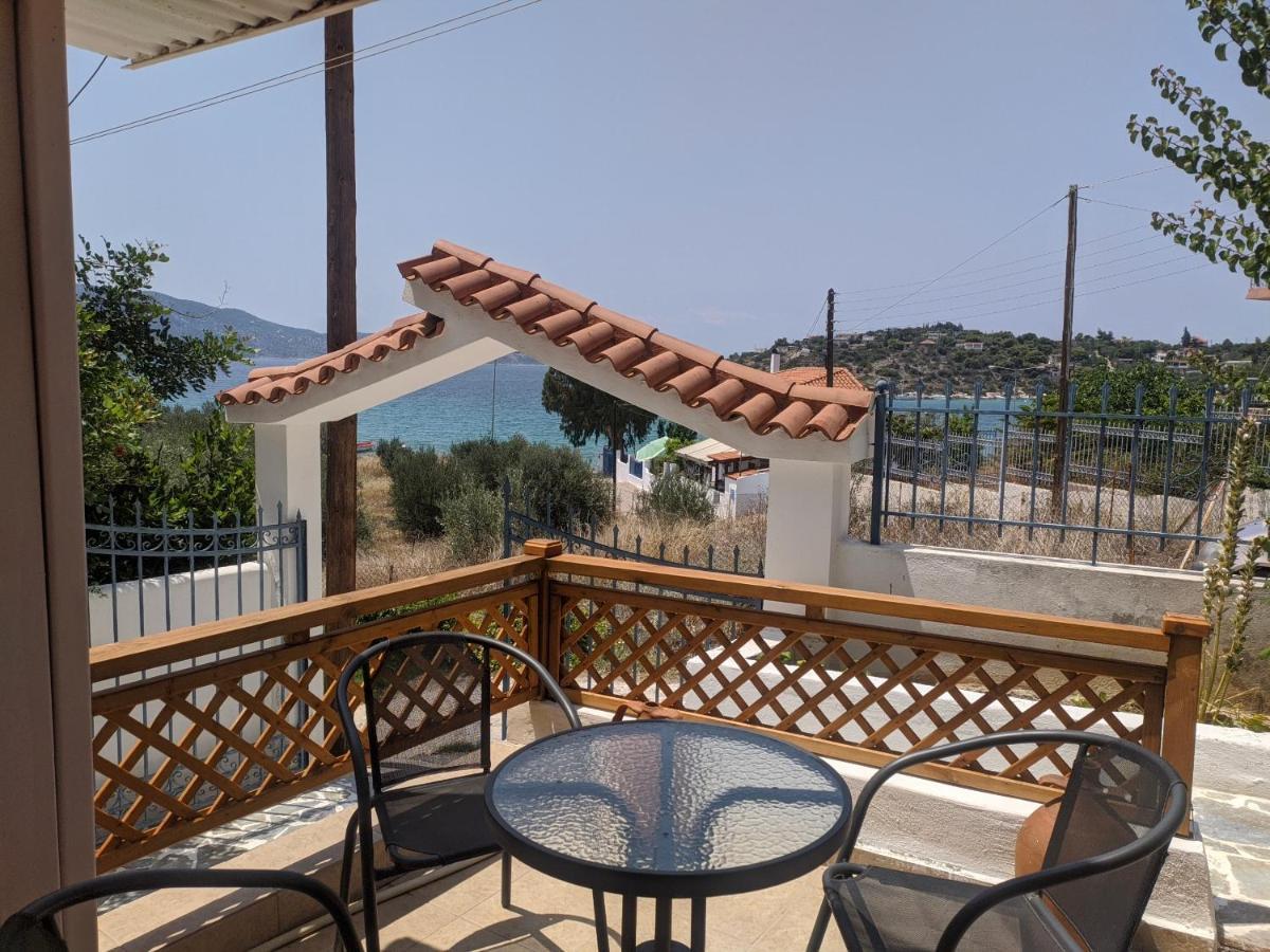 Villa Iliakti Relaxing Seaside Salamís Exterior foto